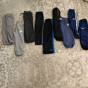 9 pairs of boys 3t sweatpants great condition